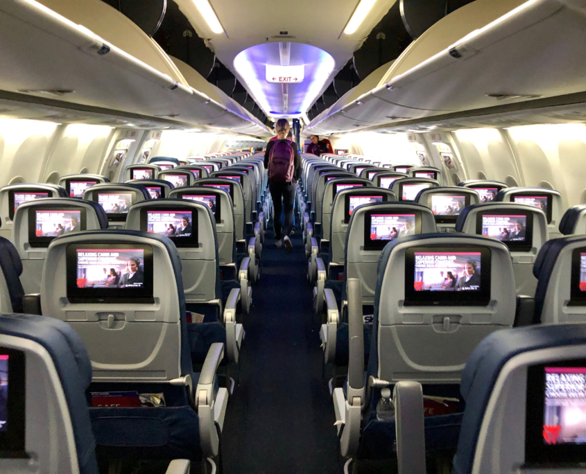 delta-airlines-plane-interior